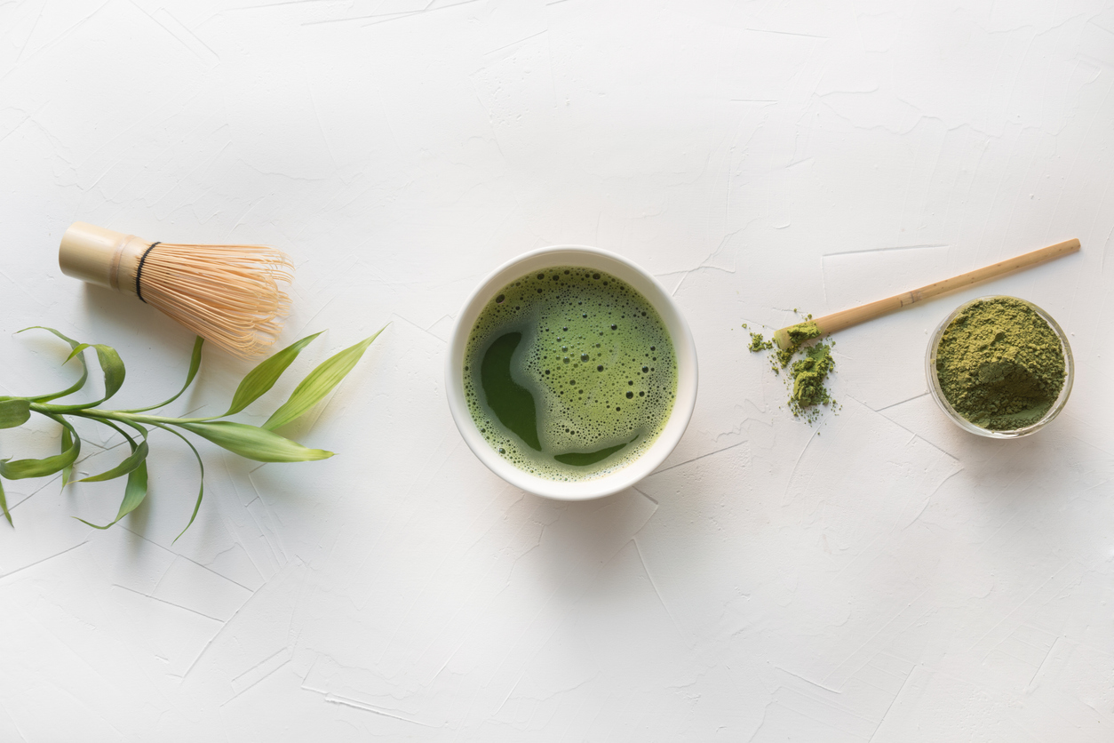 Kit Matcha 5 Pièces BUCOMTU - Bol, Fouet, Cuillère En Bambou Et Céramique, Pour Préparer Un Thé Matcha Traditionnel à La Maison Ou Au Bureau