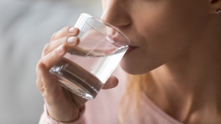 Comment hydrater sa peau de l’intérieur ?