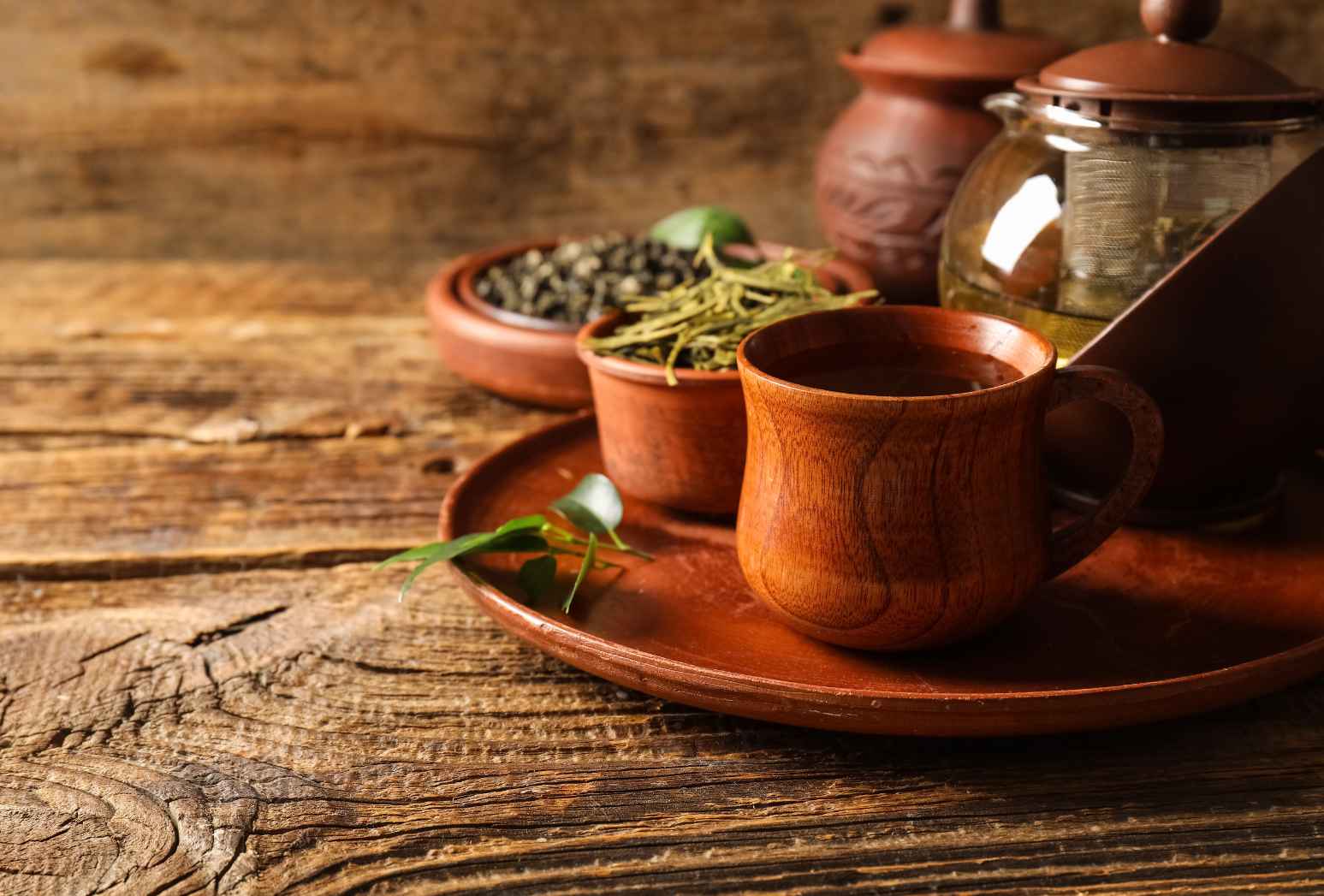 Thé fermenté : histoire, saveurs et bienfaits digestifs
