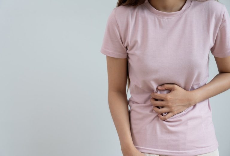 Digestion difficile : les remèdes naturels et rapides pour retrouver un ventre léger